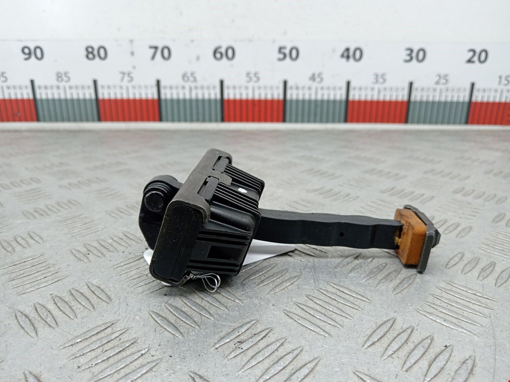 Ограничитель открывания двери BMW X5 E70 2007-2013