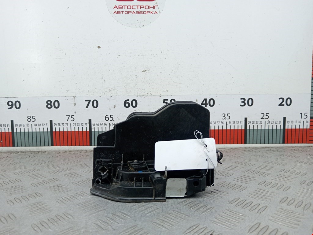 Замок двери передней правой BMW X5 E70 2007-2013