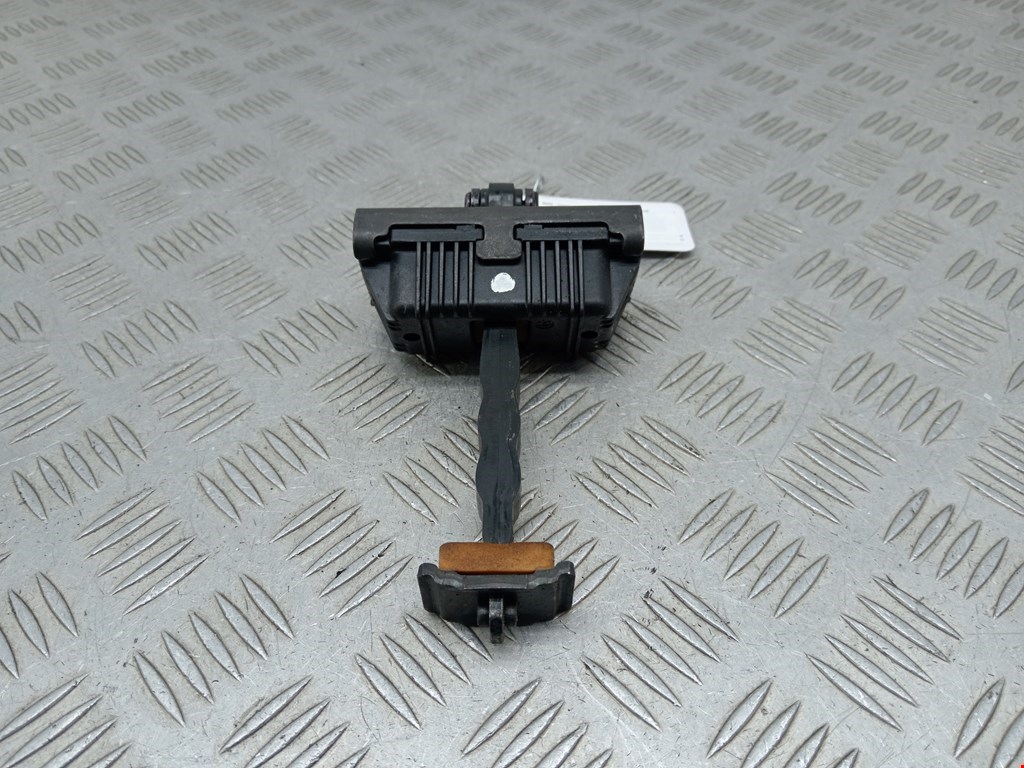 Ограничитель открывания двери BMW X5 E70 2007-2013