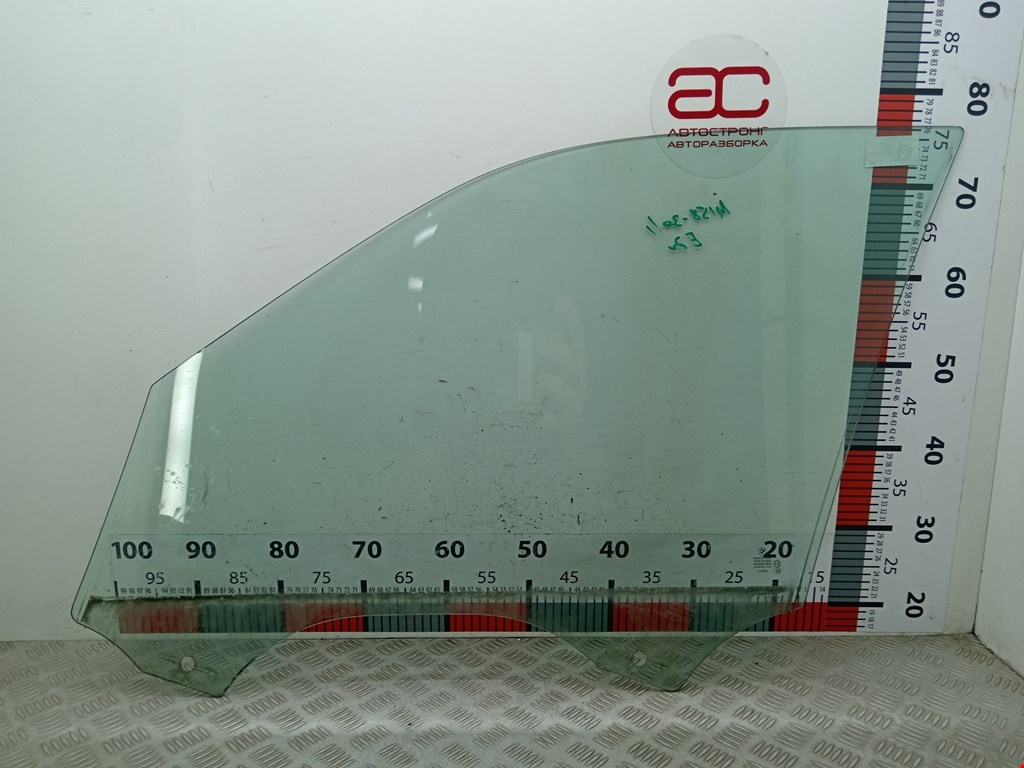 Стекло двери переднее правое BMW X5 E70 2007-2013