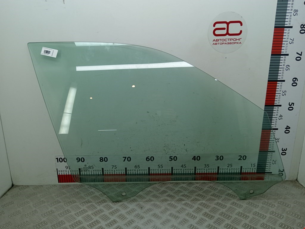 Стекло двери переднее правое BMW X5 E70 2007-2013