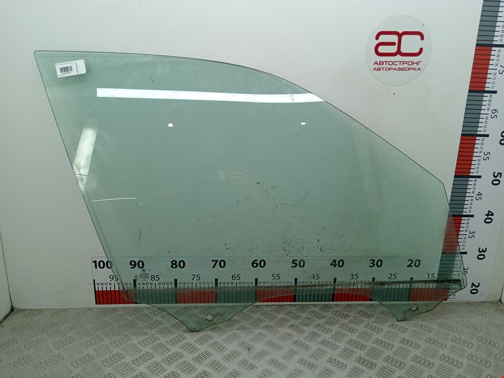 Стекло двери переднее правое BMW X5 E70 2007-2013