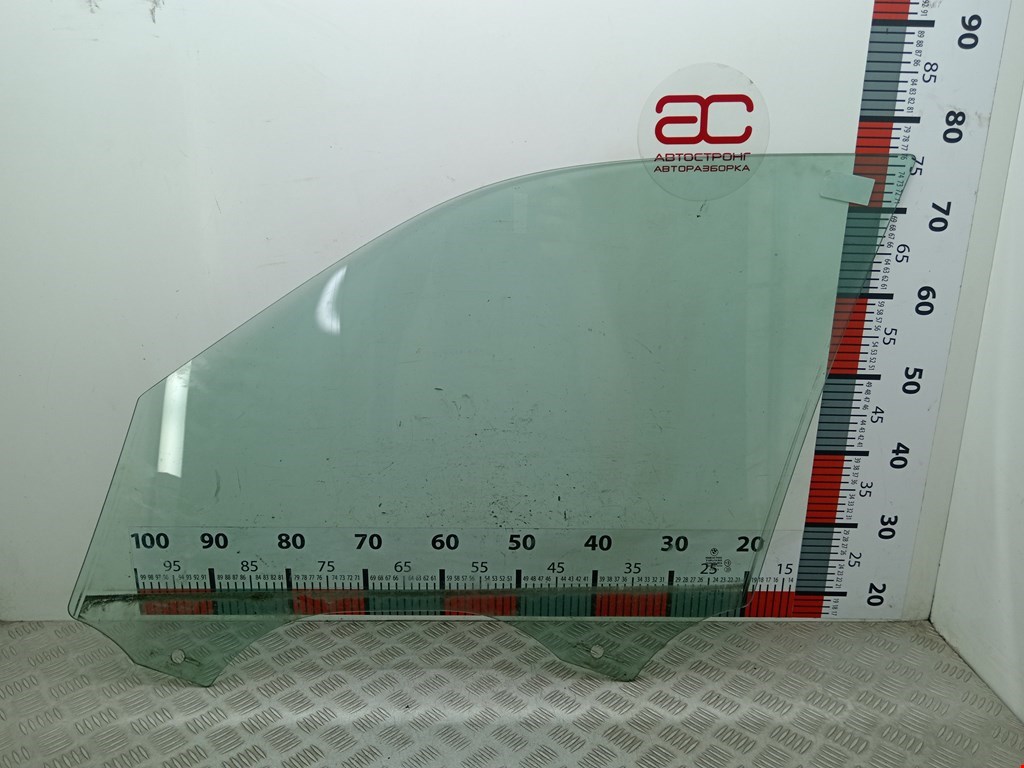Стекло двери переднее правое BMW X5 E70 2007-2013