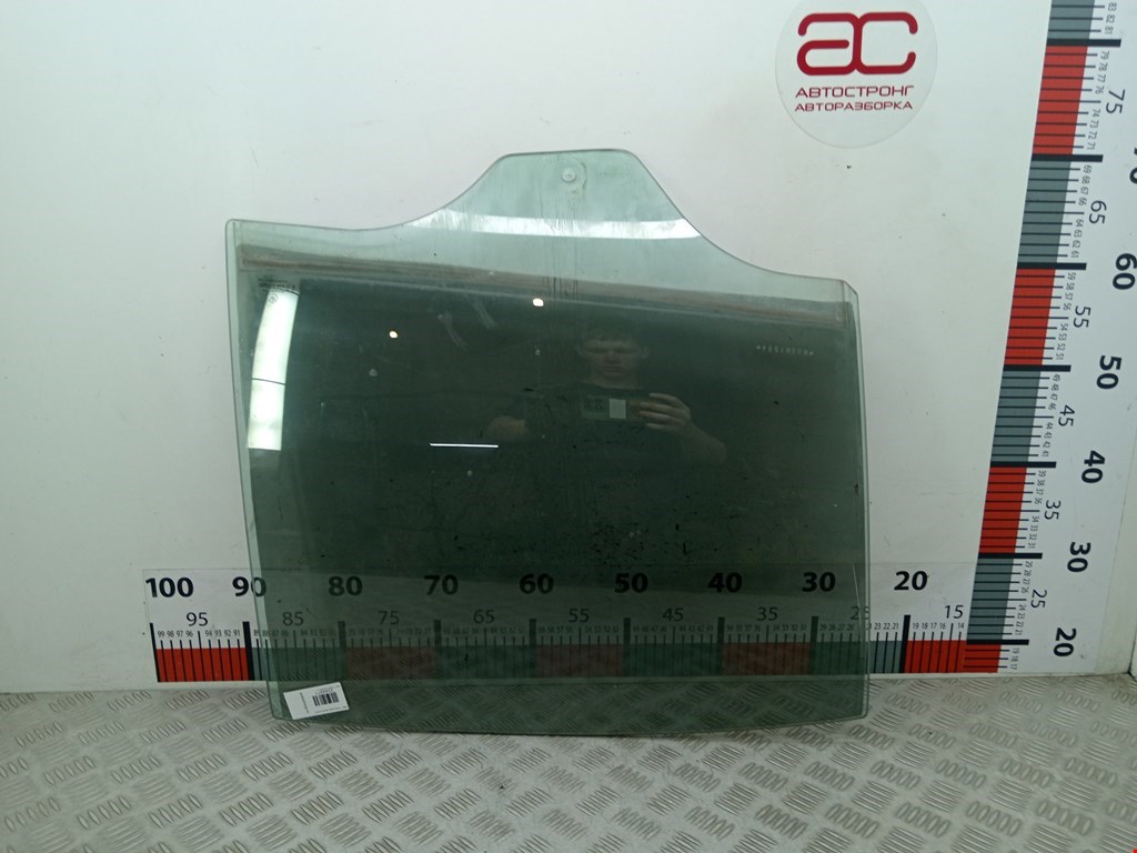 Стекло двери заднее правое BMW 7er 7 серия E65/E66 2001-2008