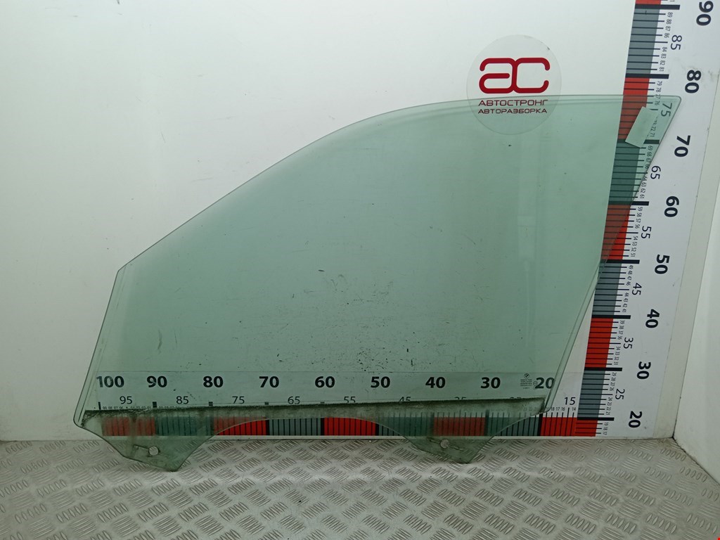 Стекло двери переднее правое BMW X5 E70 2007-2013