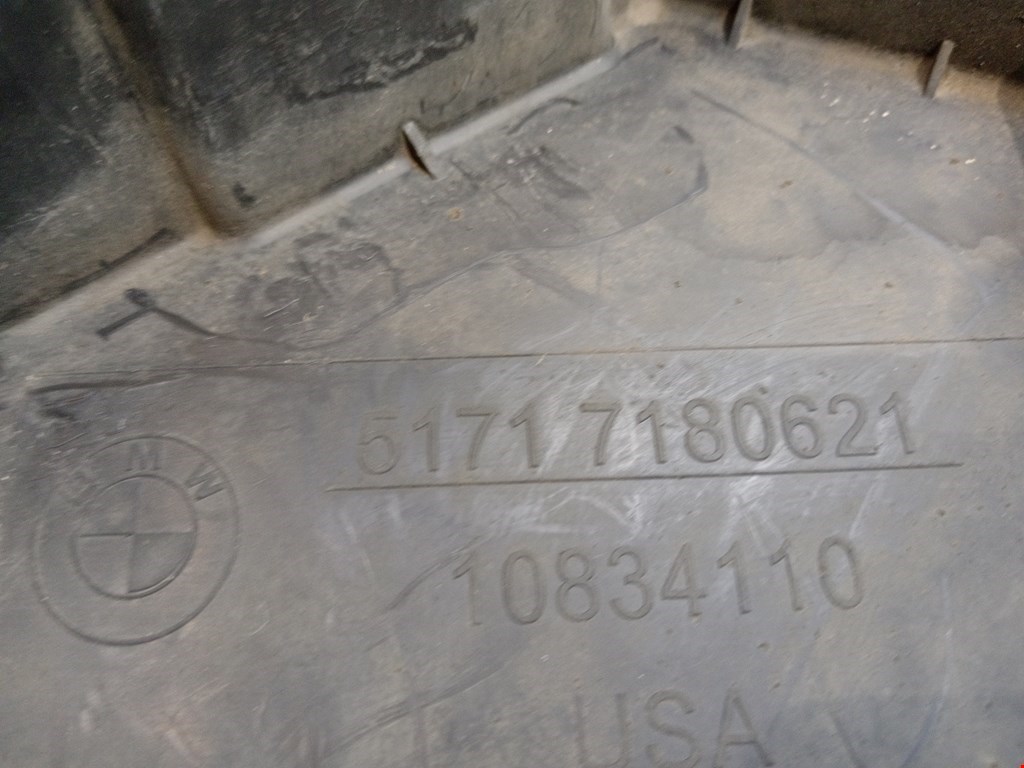 Локер (подкрылок) передний левый BMW X5 E70 2007-2013