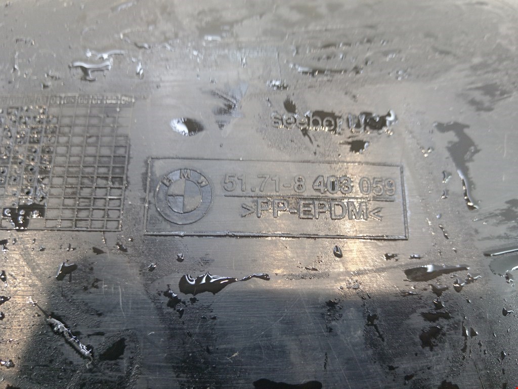 Локер (подкрылок) задний левый BMW X5 E53 1999-2006