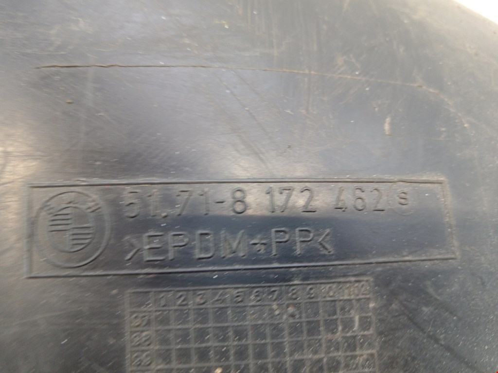 Локер (подкрылок) задний правый BMW 5er 5 серия E39 1995-2004