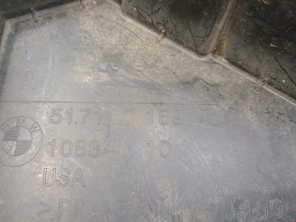 Локер (подкрылок) передний правый BMW X6 E71 2007-2014