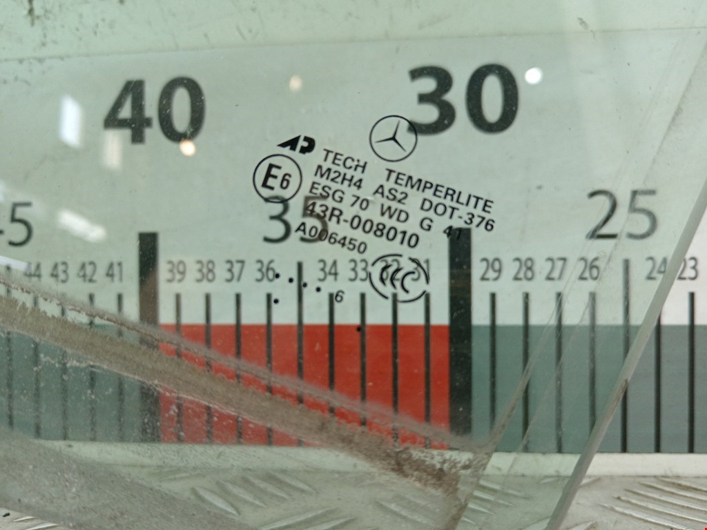 Стекло двери заднее левое MERCEDES-BENZ M-Class W164 ML 2005-2011