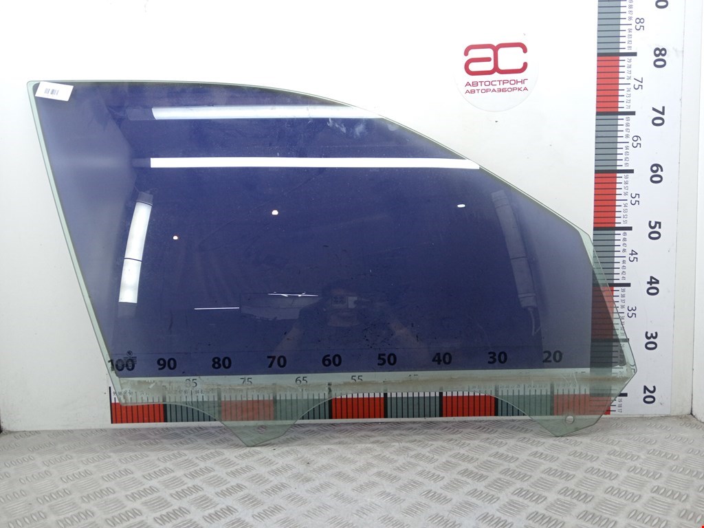 Стекло двери переднее правое BMW X5 E53 1999-2006