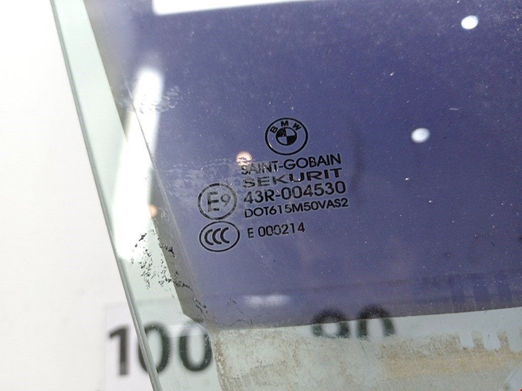 Стекло двери переднее правое BMW X5 E53 1999-2006