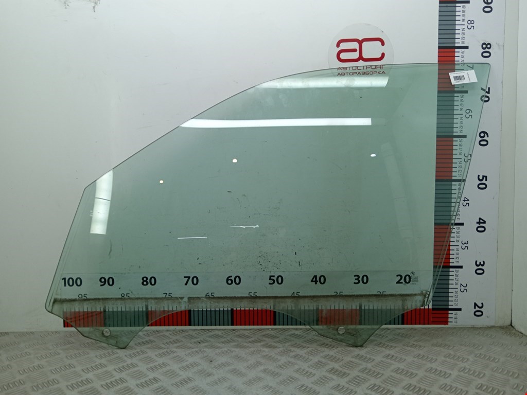 Стекло двери переднее левое BMW X5 E70 2007-2013