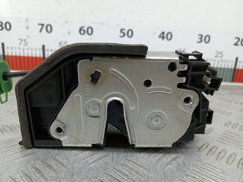 Замок двери задней правой BMW 5er 5 серия E60/E61 2003-2010