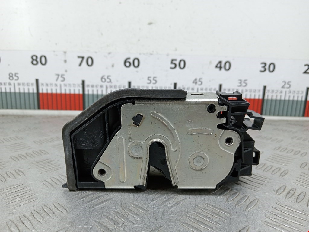 Замок двери задней правой BMW 5er 5 серия E60/E61 2003-2010