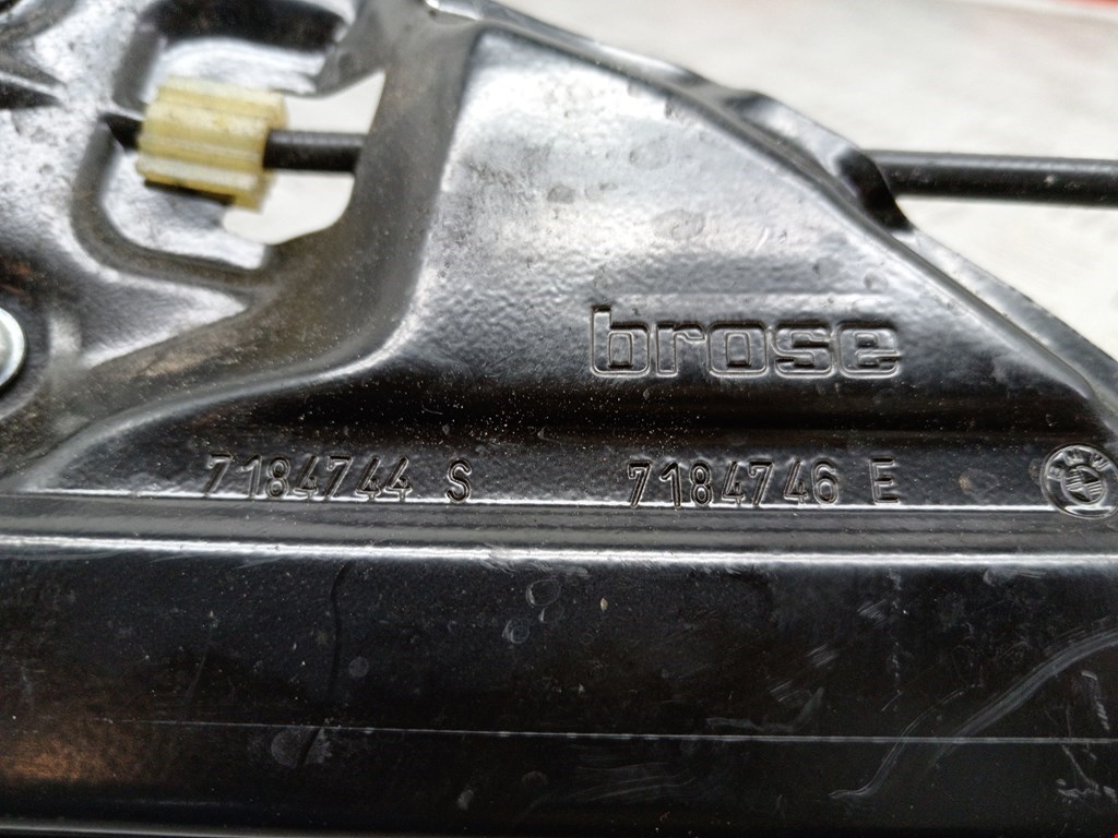 Стеклоподъемник задний правый BMW 5er 5 серия E60/E61 2003-2010