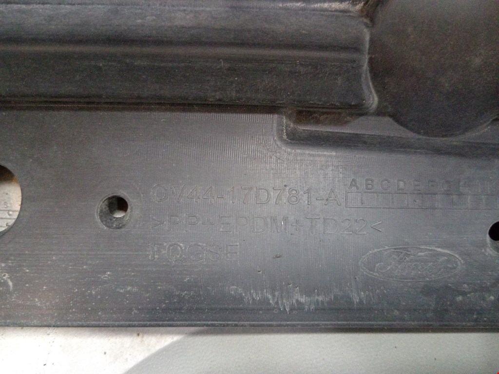 Бампер задний FORD Kuga 2012-2019