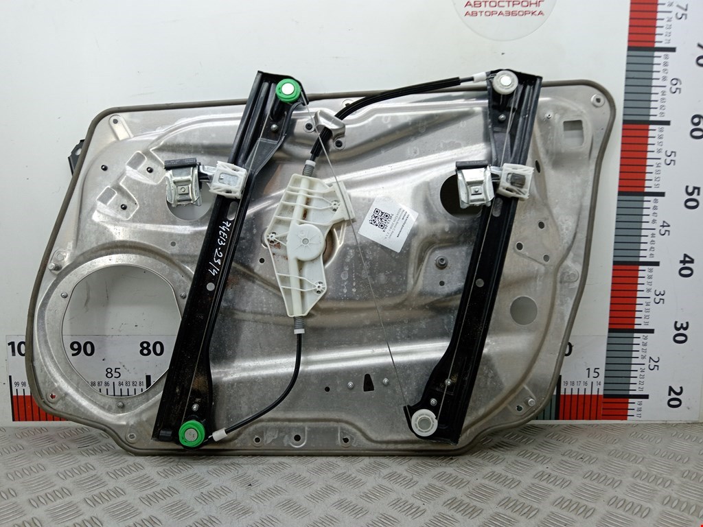 Стеклоподъемник передний левый MERCEDES-BENZ C-Class C-klasse W204 2007-2015