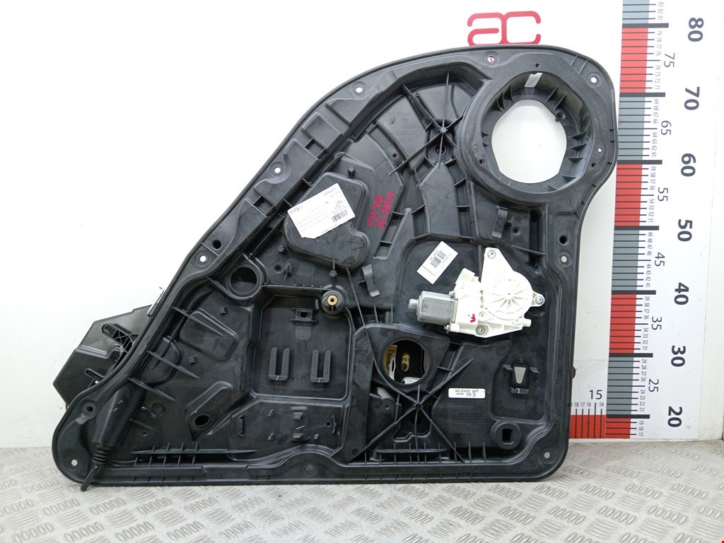 Стеклоподъемник задний правый MERCEDES-BENZ GLS-Class X166 2015-2019