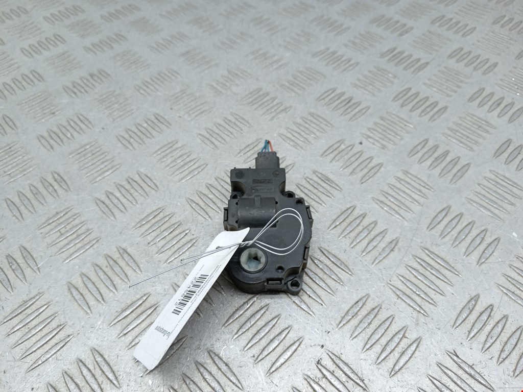 Моторчик заслонки печки BMW X5 E70 2007-2013