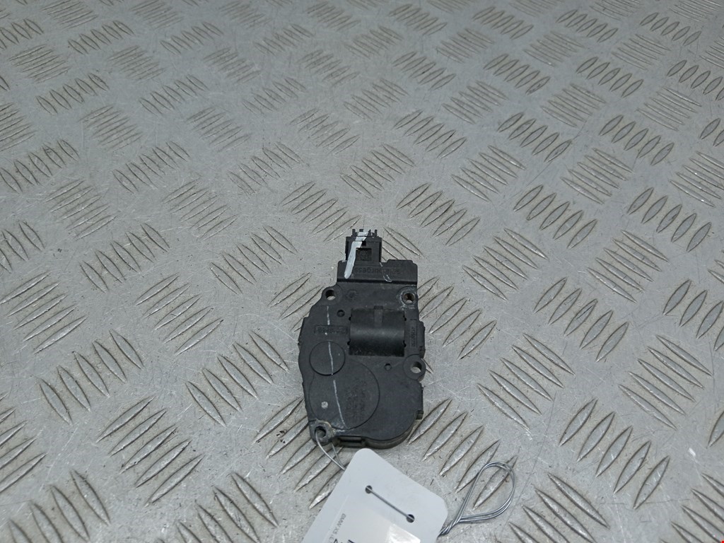 Моторчик заслонки печки BMW X5 E70 2007-2013