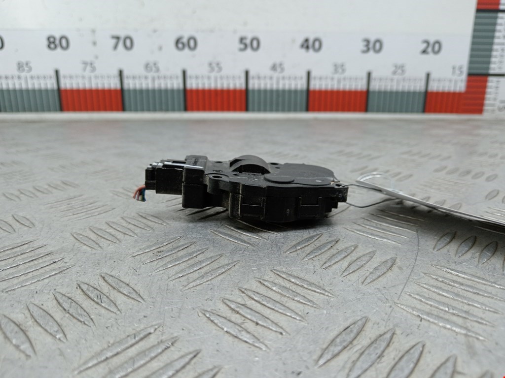 Моторчик заслонки печки BMW X5 E70 2007-2013