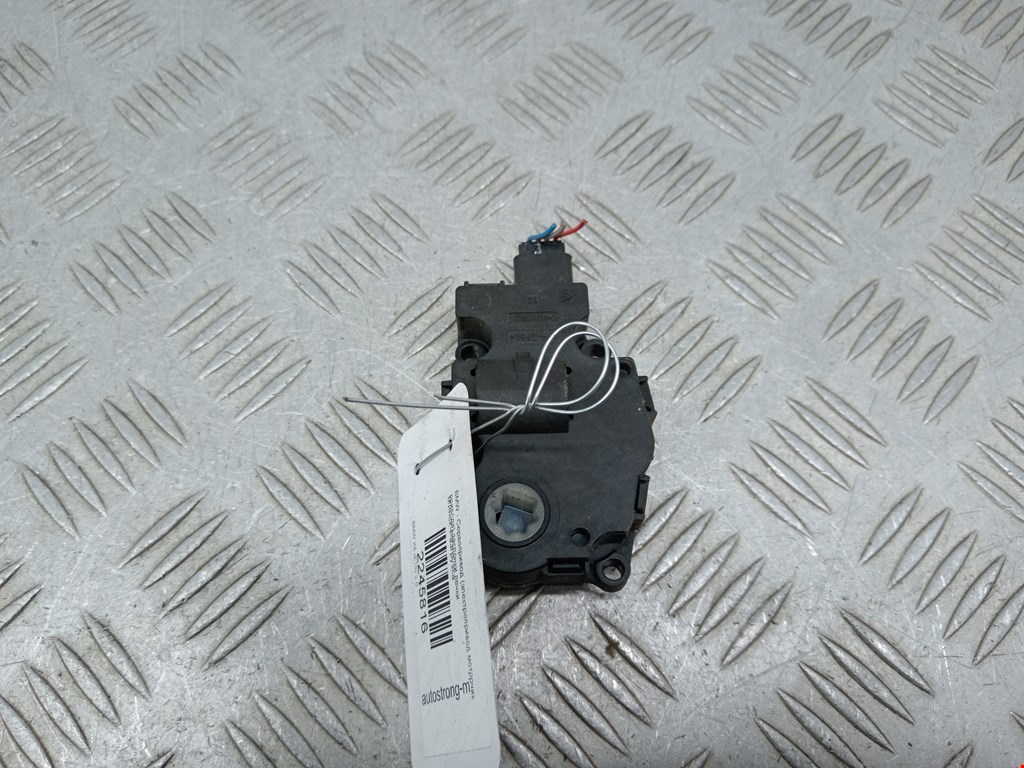 Моторчик заслонки печки BMW X5 E70 2007-2013