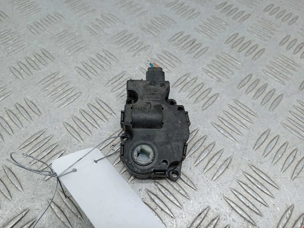 Моторчик заслонки печки BMW X5 E70 2007-2013