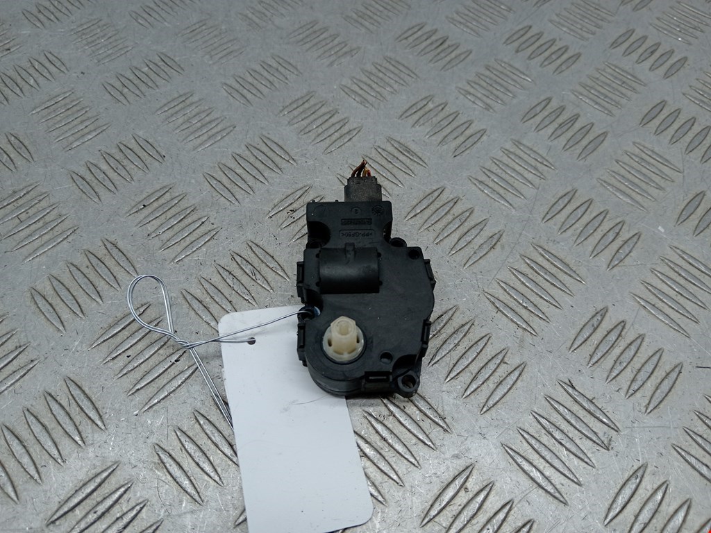 Моторчик заслонки печки BMW X5 E70 2007-2013