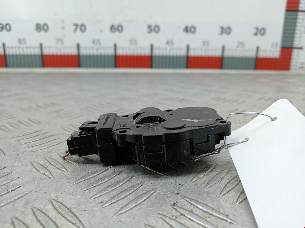 Моторчик заслонки печки BMW X5 E70 2007-2013