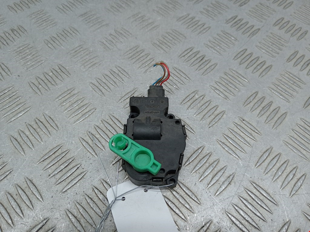 Моторчик заслонки печки BMW X5 E70 2007-2013