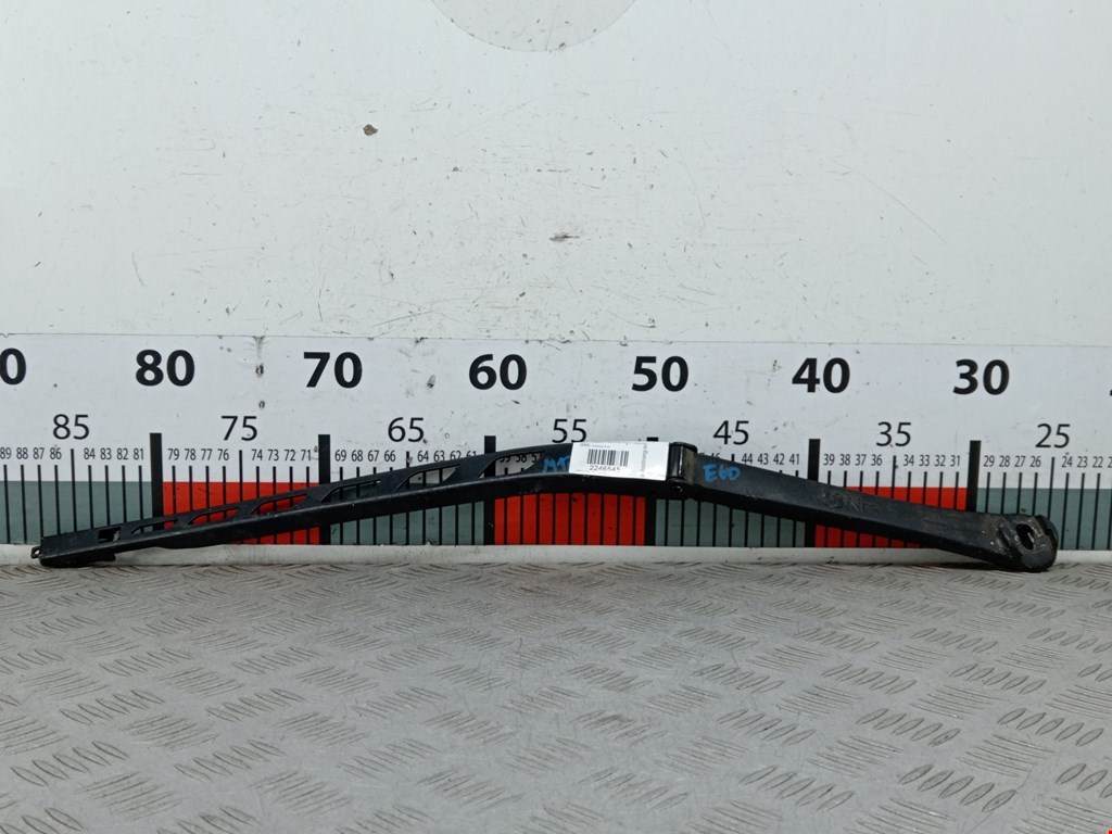 Поводок дворников передний левый/ правый BMW 5er 5 серия E60/E61 2003-2010