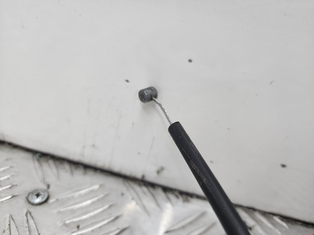 Трос открывания капота OPEL Astra H/Family 2004-2015