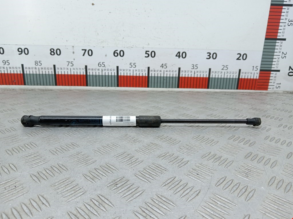 Амортизатор крышки (двери) багажника BMW 1er E81\E87 2004-2011