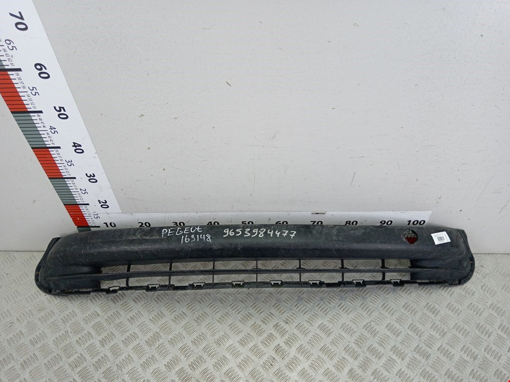 Решетка в бампер PEUGEOT 207 2006-2015