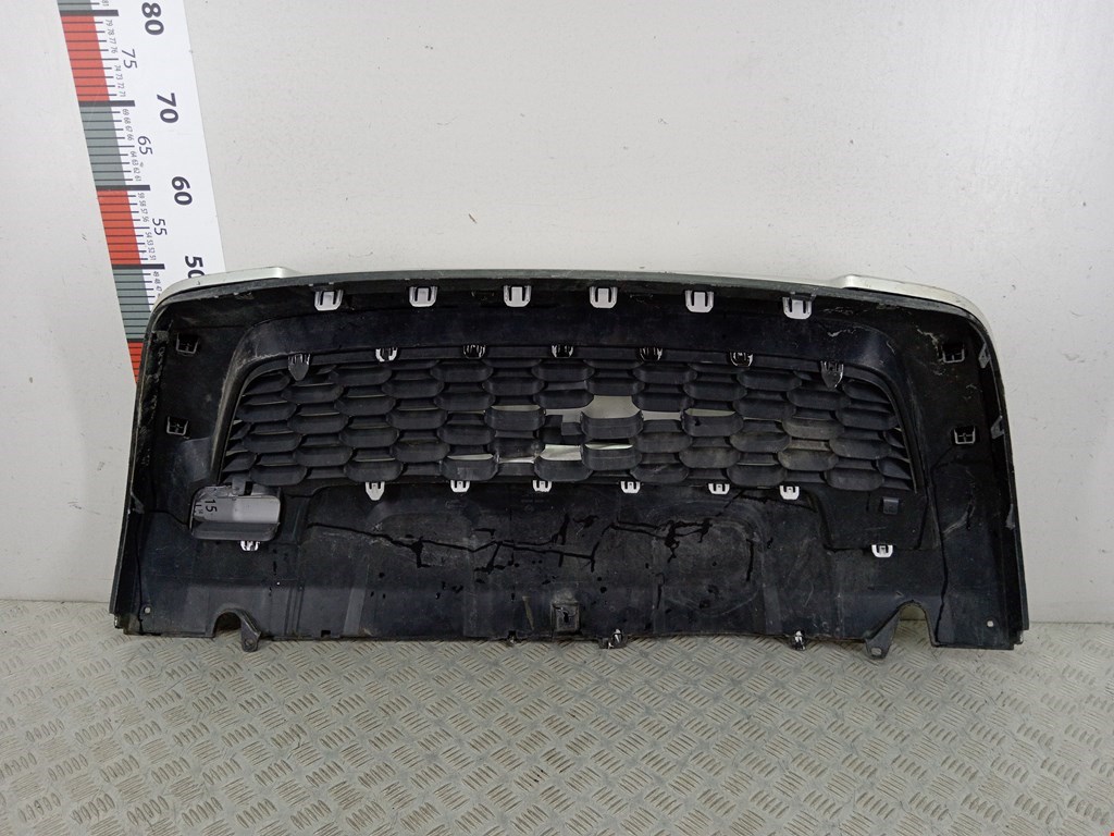 Решетка в бампер RENAULT Duster 2011-2021