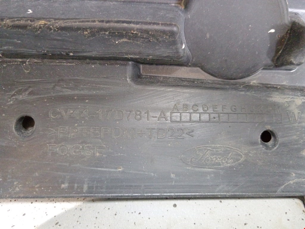 Бампер задний FORD Kuga 2012-2019