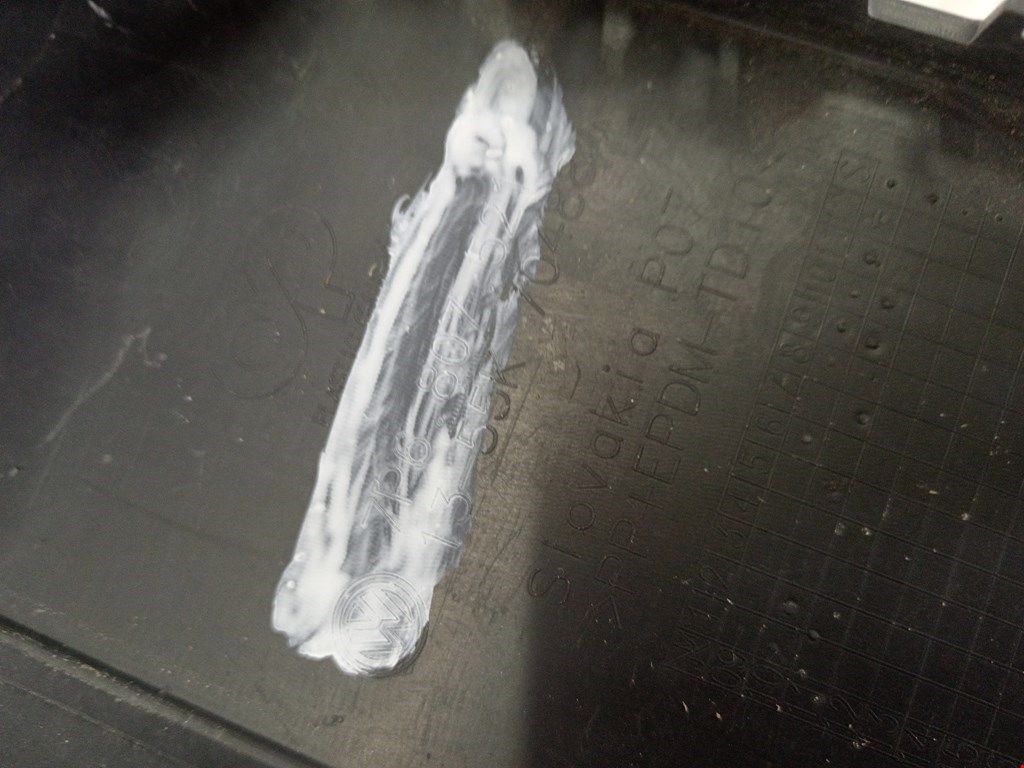 Юбка (губа) бампера задняя (заднего) VOLKSWAGEN Touareg 2010-2018