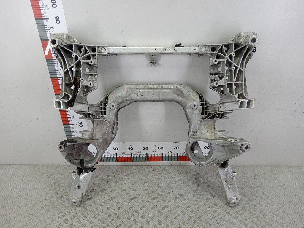 Балка передняя подрамник BMW 7-Series (F01/F02) (2008-2015)