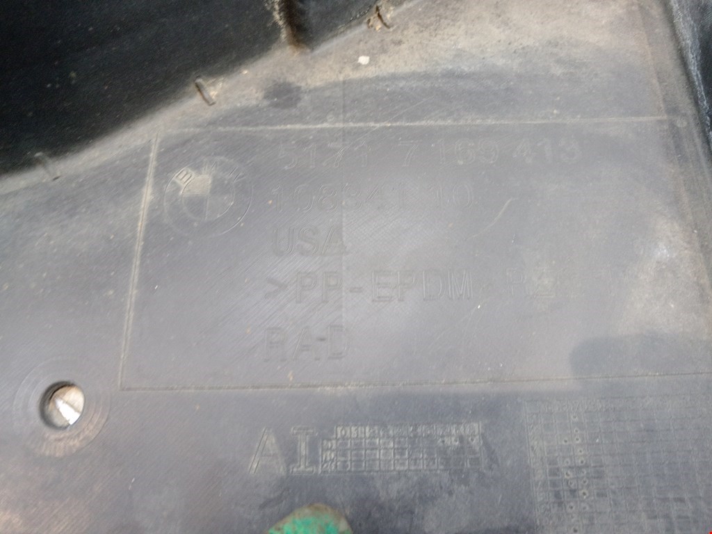 Локер (подкрылок) передний левый BMW X5 E70 2007-2013