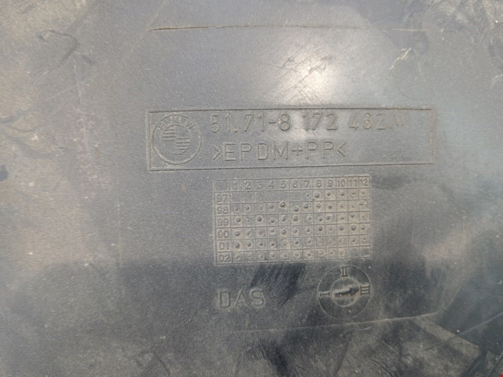 Локер (подкрылок) задний правый BMW 5er 5 серия E39 1995-2004