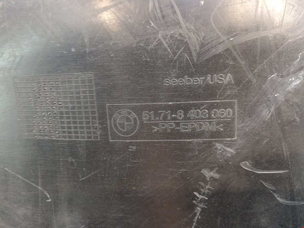 Локер (подкрылок) задний правый BMW X5 E53 1999-2006