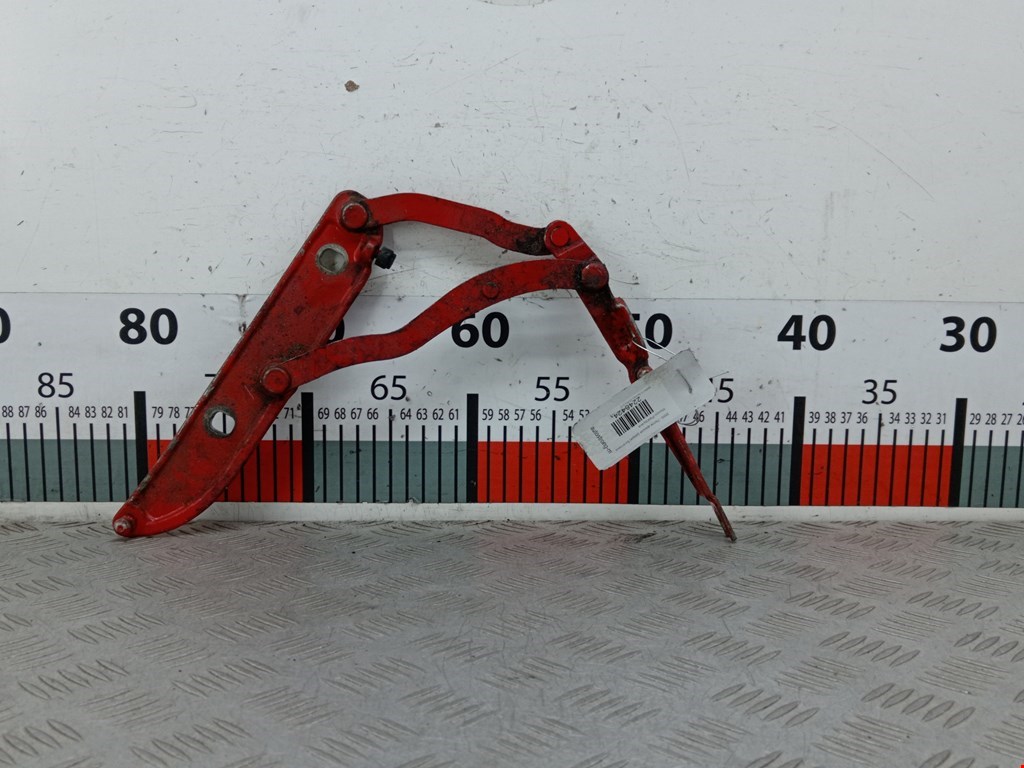 Петля крышки (двери) багажника BMW 3-Series (E46) (1998-2007)