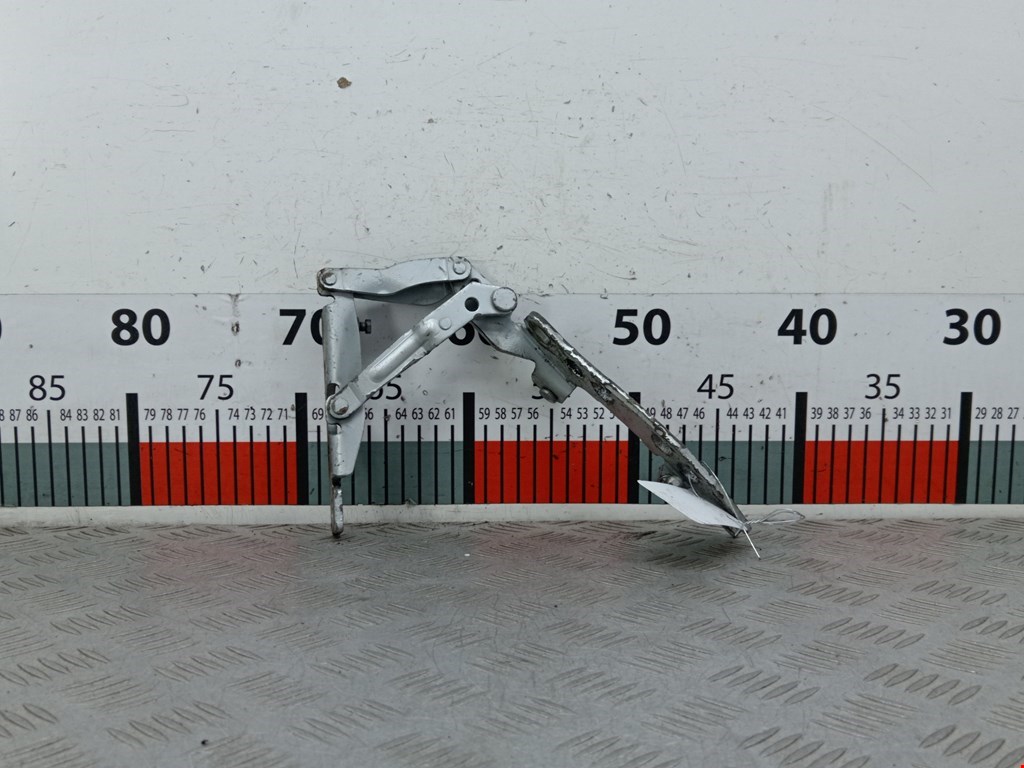 Петля капота левая/правая BMW 7er 7 серия E38 1994-2001