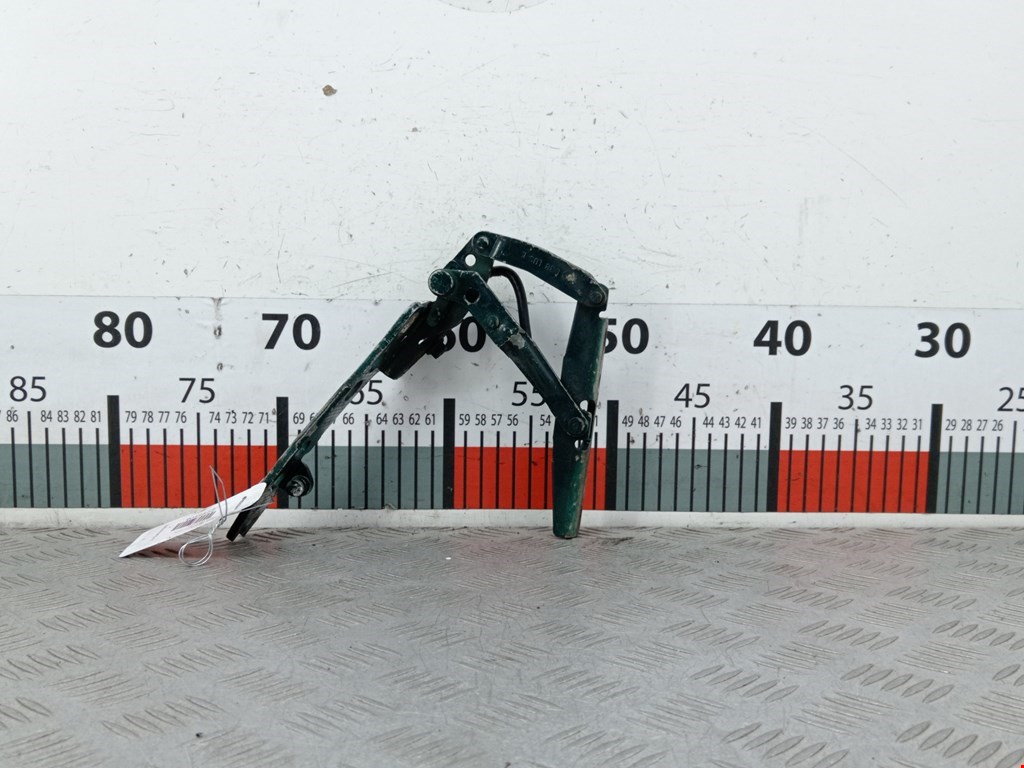 Петля капота левая/правая BMW 7er 7 серия E38 1994-2001