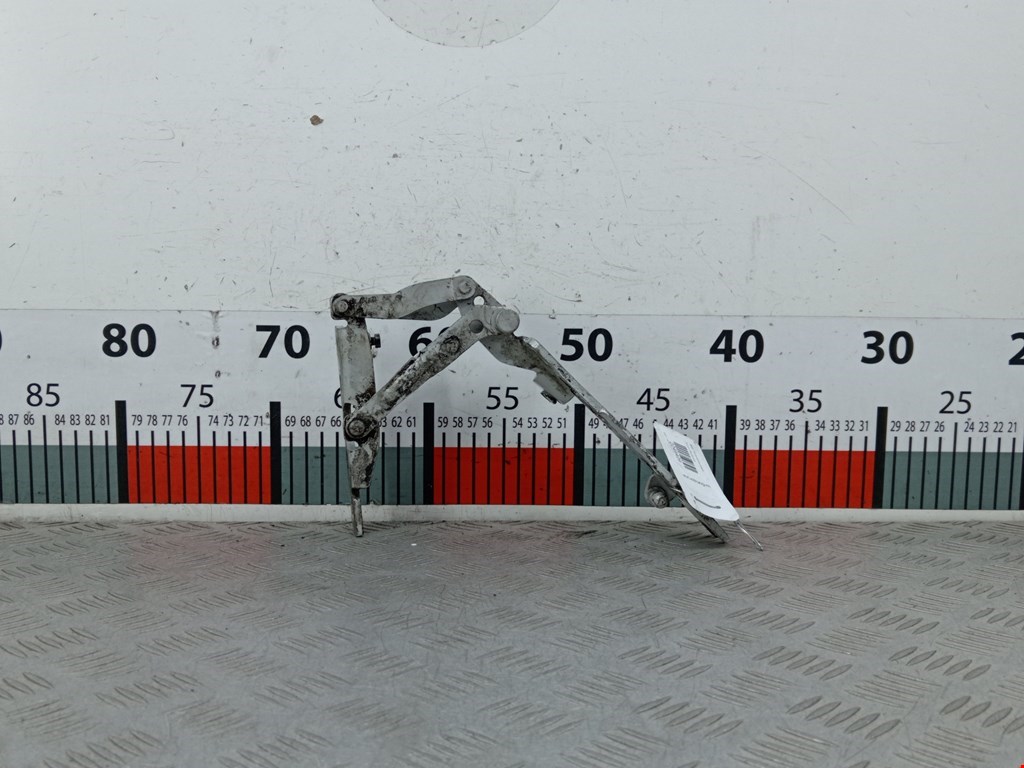 Петля капота левая/правая BMW 7er 7 серия E38 1994-2001