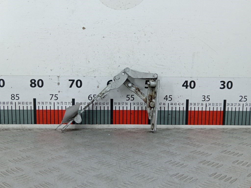 Петля капота левая/правая BMW 7er 7 серия E38 1994-2001