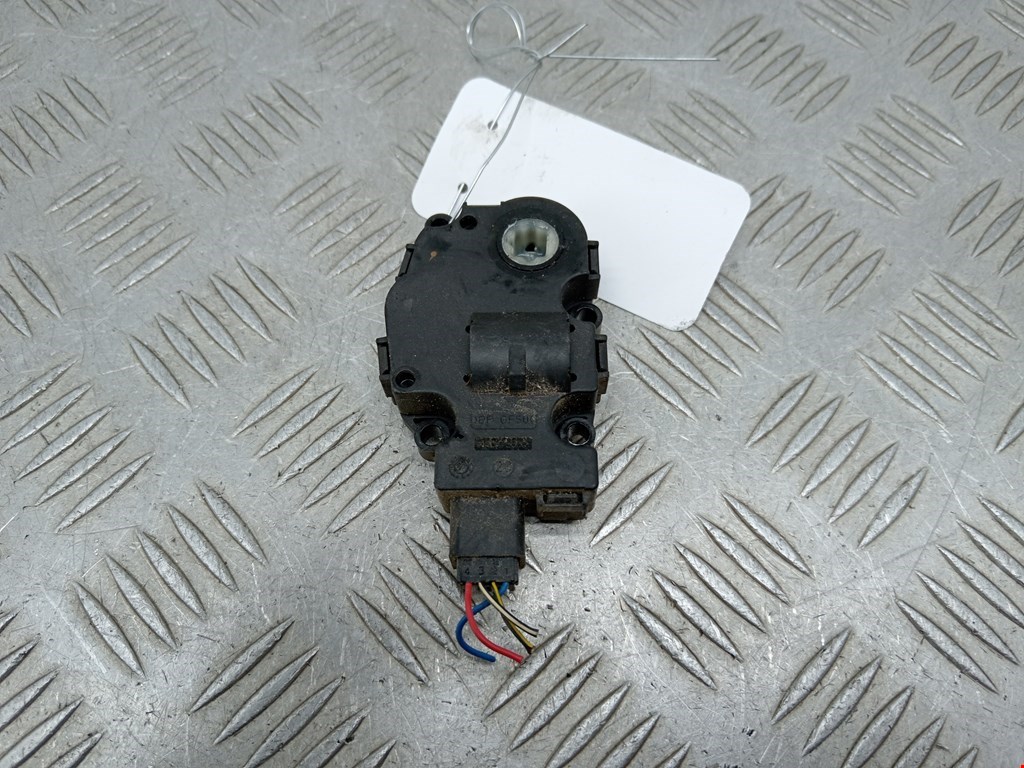 Моторчик заслонки печки BMW X5 E70 2007-2013