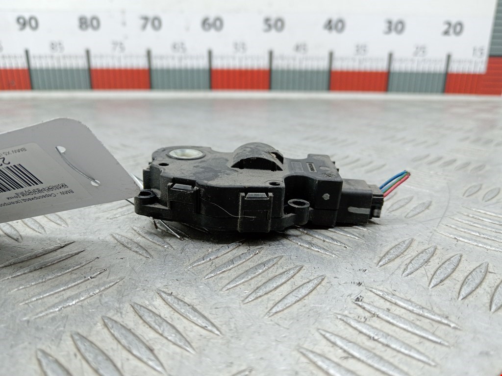 Моторчик заслонки печки BMW X5 E70 2007-2013