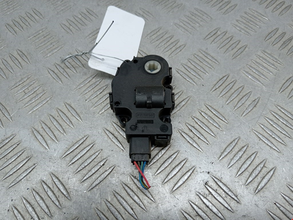 Моторчик заслонки печки BMW X5 E70 2007-2013